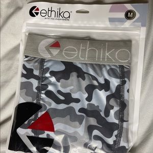 ethika Men (M)
